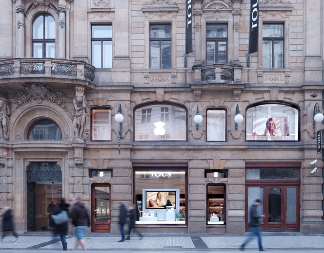 TOUS abre en Praga una icónica flagship store en prime location